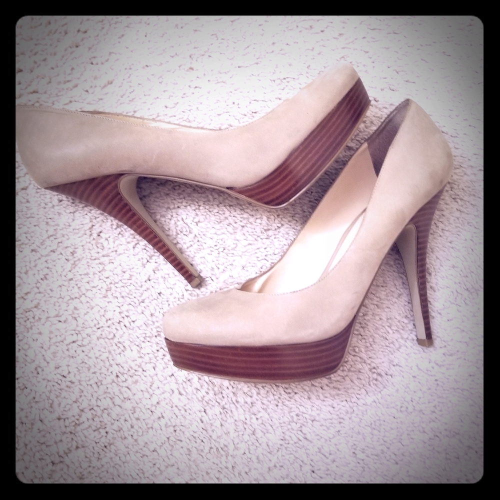 Nude heels by Enzo Angiolini